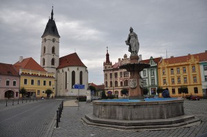 800px-vodnany-namesti2009.jpg